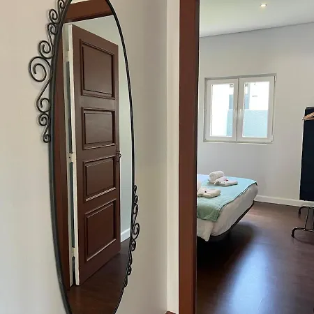 Charming House In Gaia And Porto 3 *